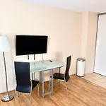 Le Parisien - Cozy 2Br Near Eiffel Tower